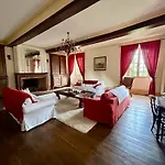 Au Chateau, Luby- Betmont Villa