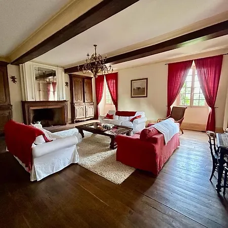 Au Chateau, Luby- Betmont Villa