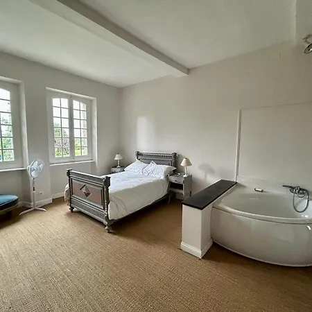 Au Chateau, Luby- Betmont فيلة Luby-Betmont