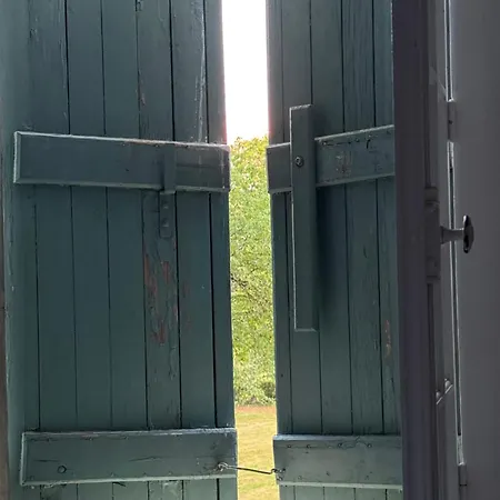 Au Chateau, Luby- Betmont Villa