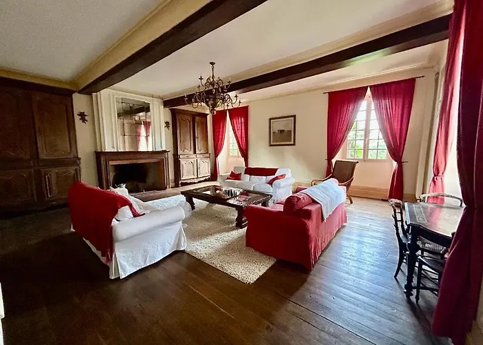 Au Chateau, Luby- Betmont Villa