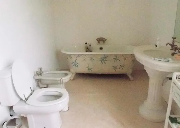 Au Chateau, Luby- Betmont Villa